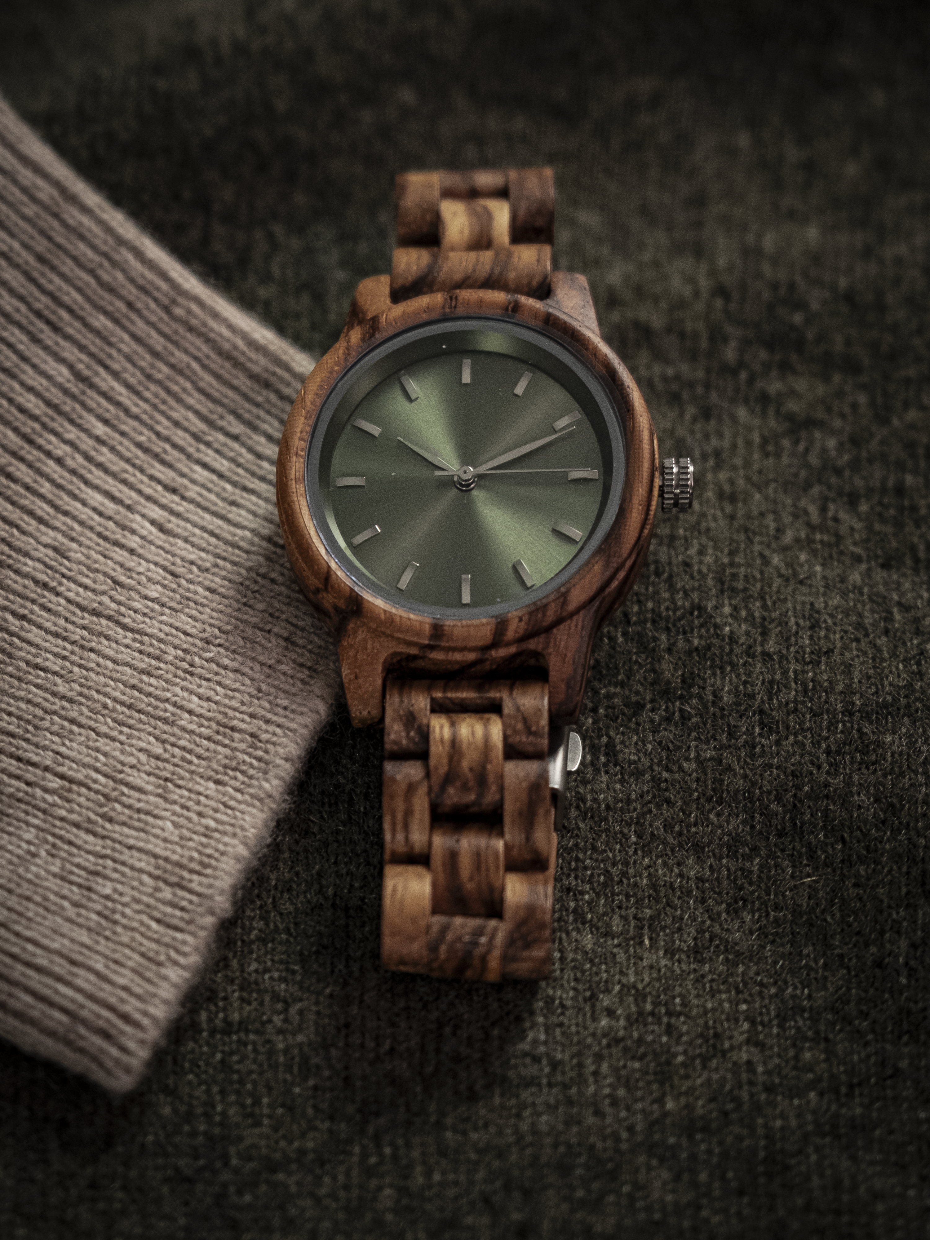 Orologio in Zebrano