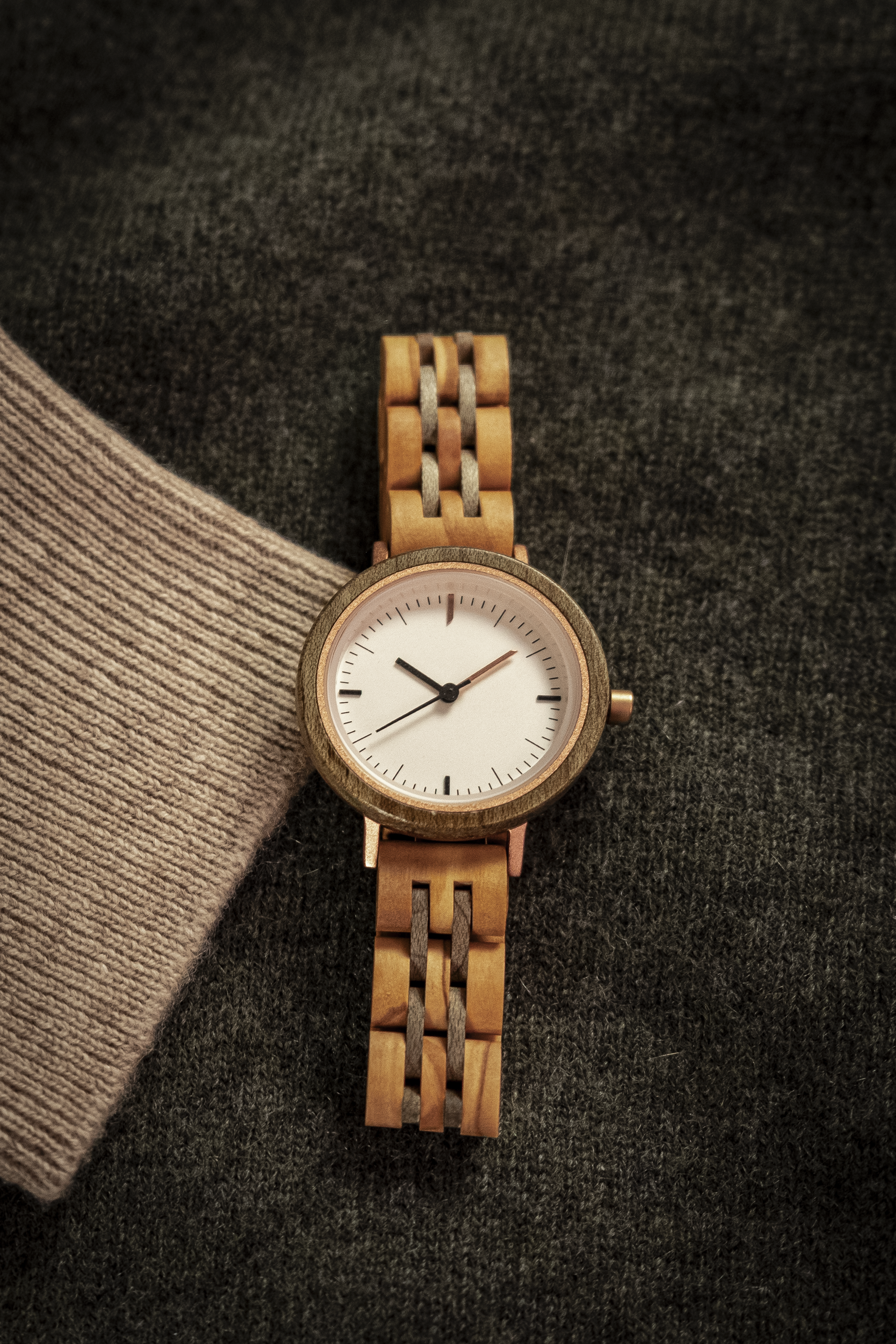 Orologio in Sandalo Verde e Ulivo