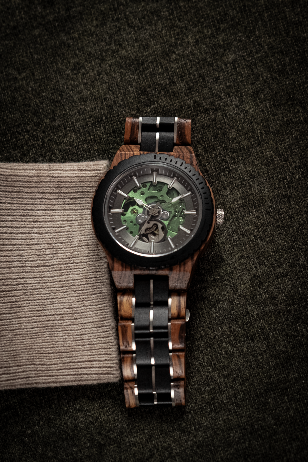 Orologio in Ebano e Ulivo