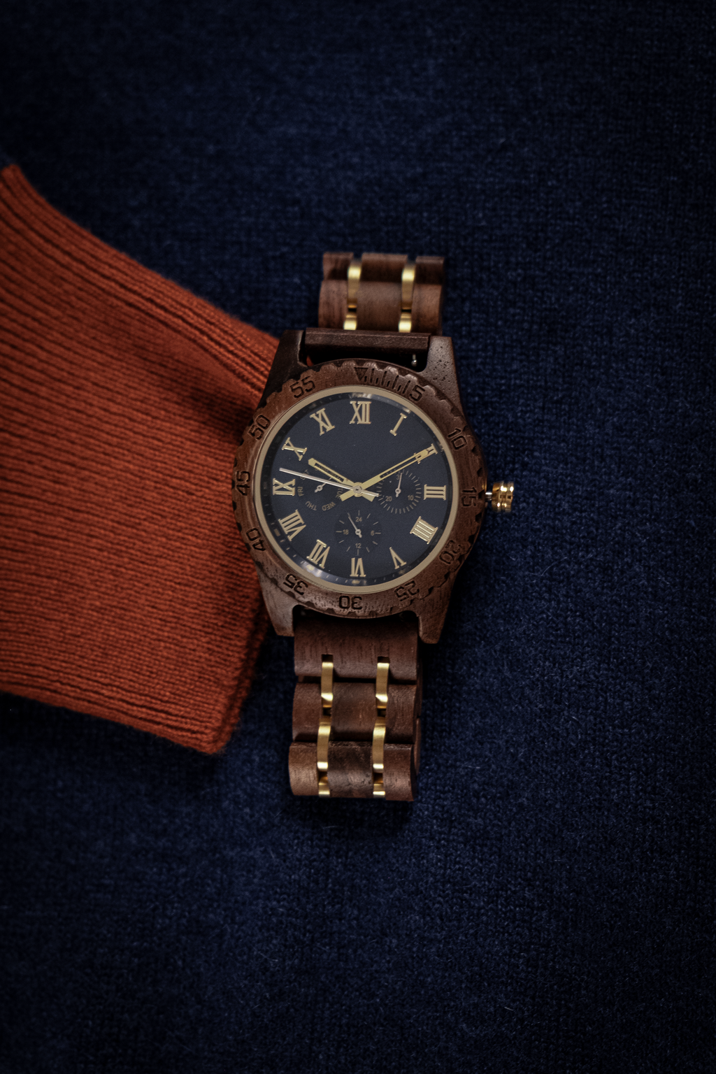 Orologio in Noce